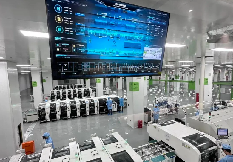 西南最大5G全连接工厂正式投产 日产能30万台网络线创行业新高